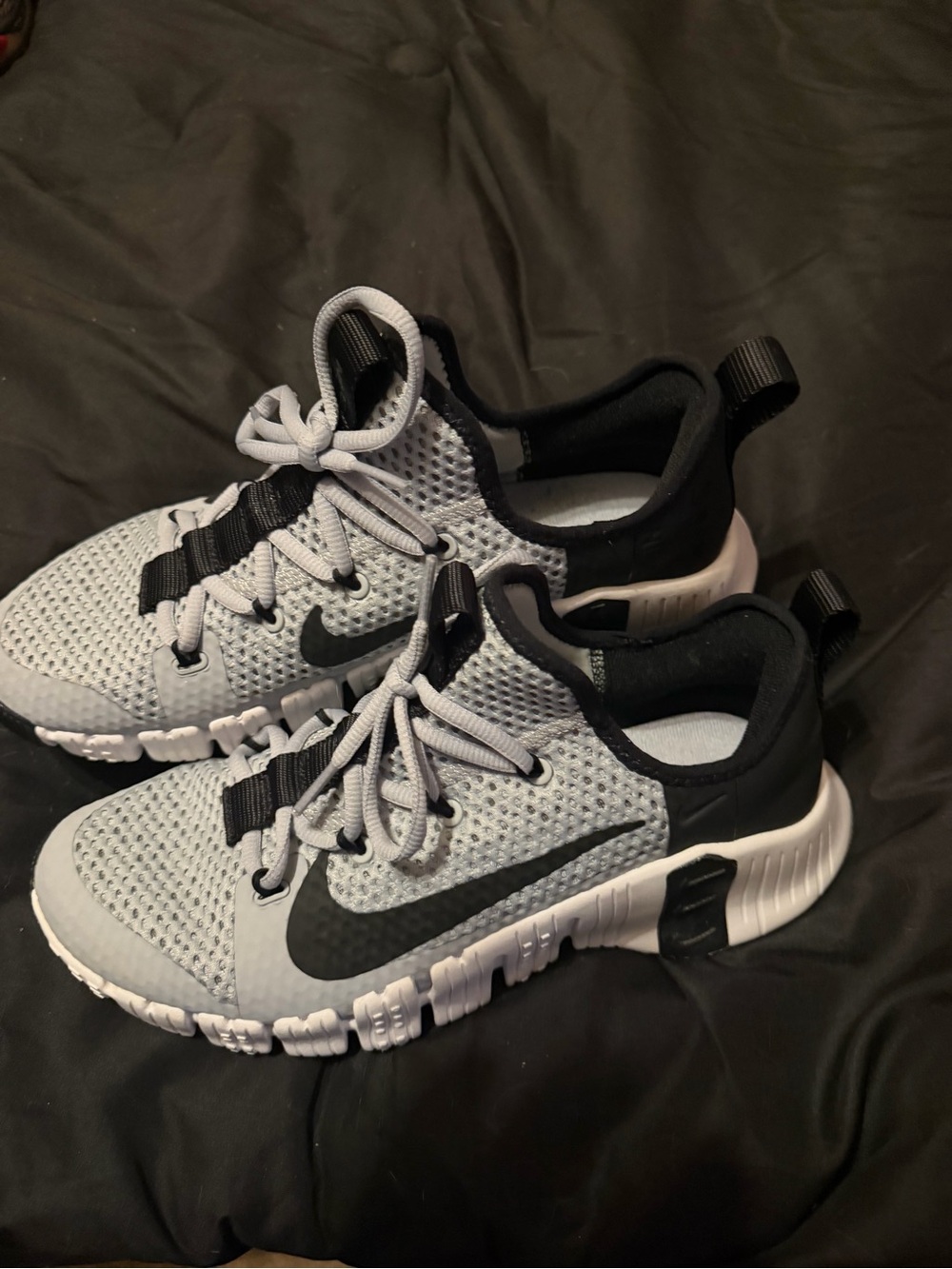 Nike Kids' Light Gray and Black Knit Athletic Sneakers